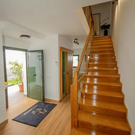 Limonero Villa *
